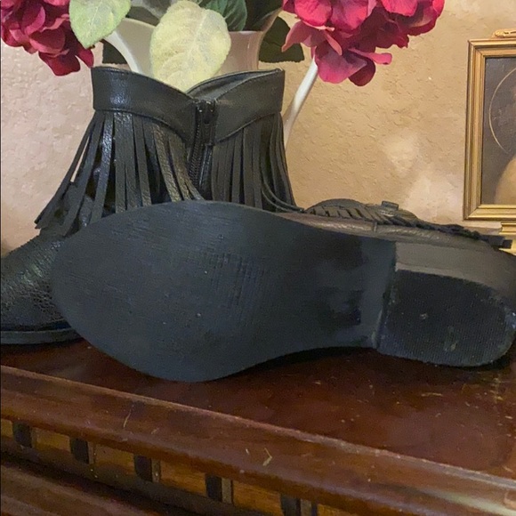 Boots - Picture 2 of 2